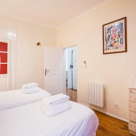 Sao Bento Authentic Apartment. Apartment *