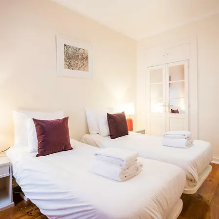 Sao Bento Authentic Apartment. Lisbon